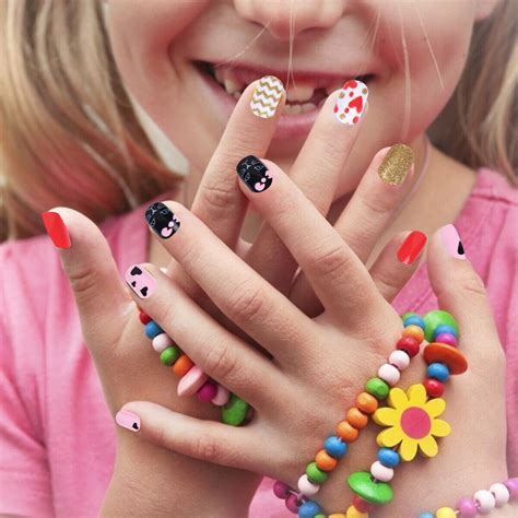 Fake Nails for Kids .